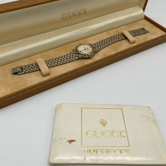 “New” Vintage Gucci Women’s Watch - Picture 4 of 9